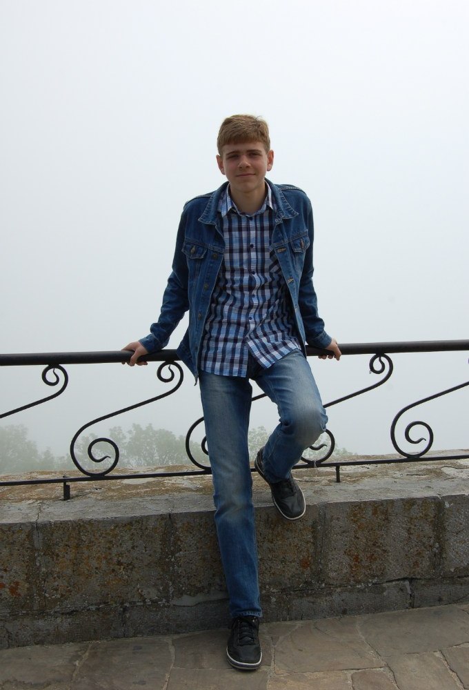 Колесник Олександр, II (районний) етап 2014-2015 н.р. - II місце